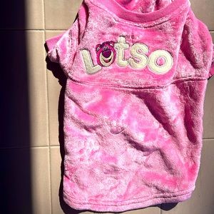 Disney lotso dog jacket for Med dog.